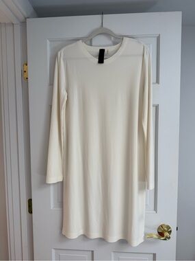Norma Kamali Long Sleeve Shift Dress in Ivory Cream